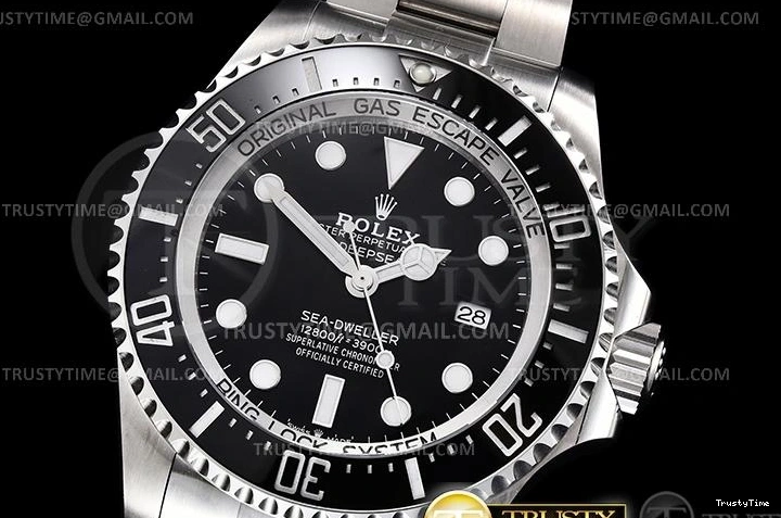 0806 ROLSD0102 – Deep Sea Dweller Blk Supportive 1013